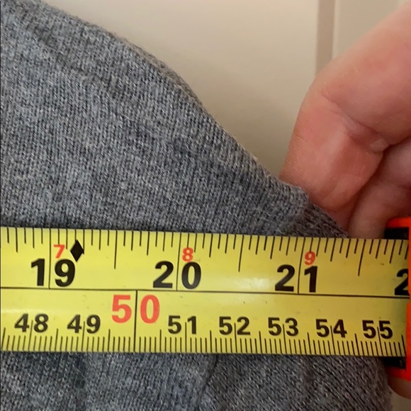 👕 V NECK SWEATER XL! 👕 - Picture 6 of 6